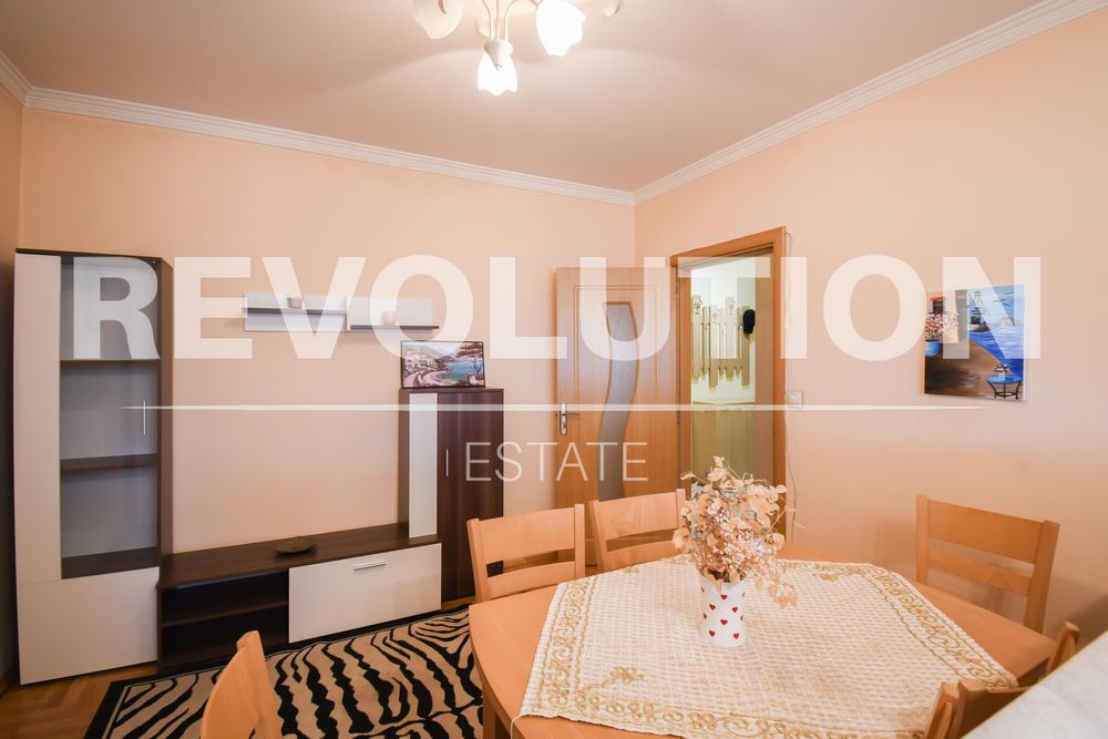 Дава се под наем Тристаен апартамент в София, Слатина - 65 кв.м за 550 € - Снимка #1