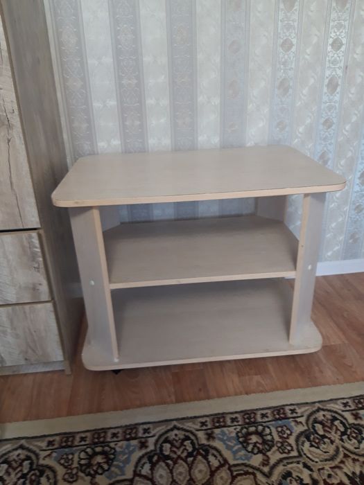 журналый столикк