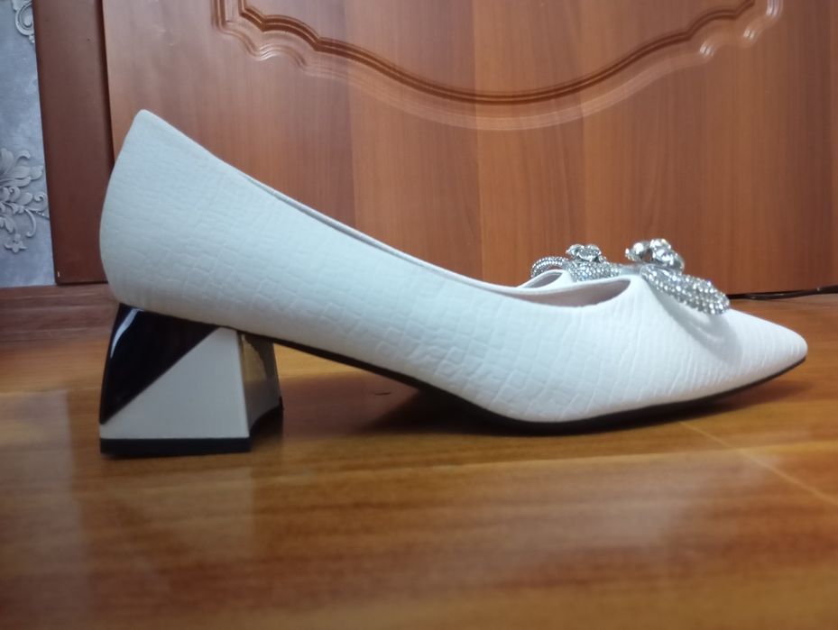 Женские туфли абсолютно новые