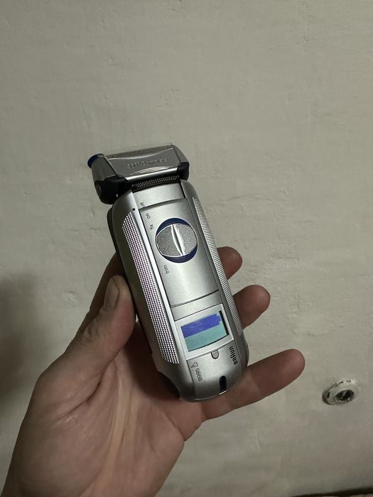 Braun 8 Series (8995)