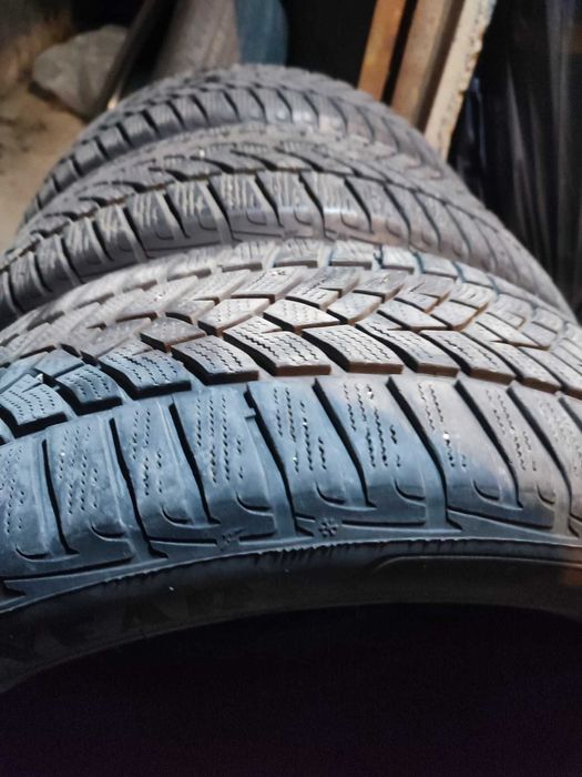 Зимни гуми Goodyear - 205/50/17 - 4 броя