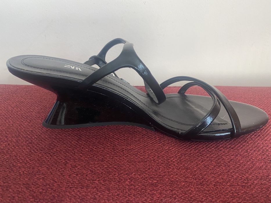 Дамски сандали Zara