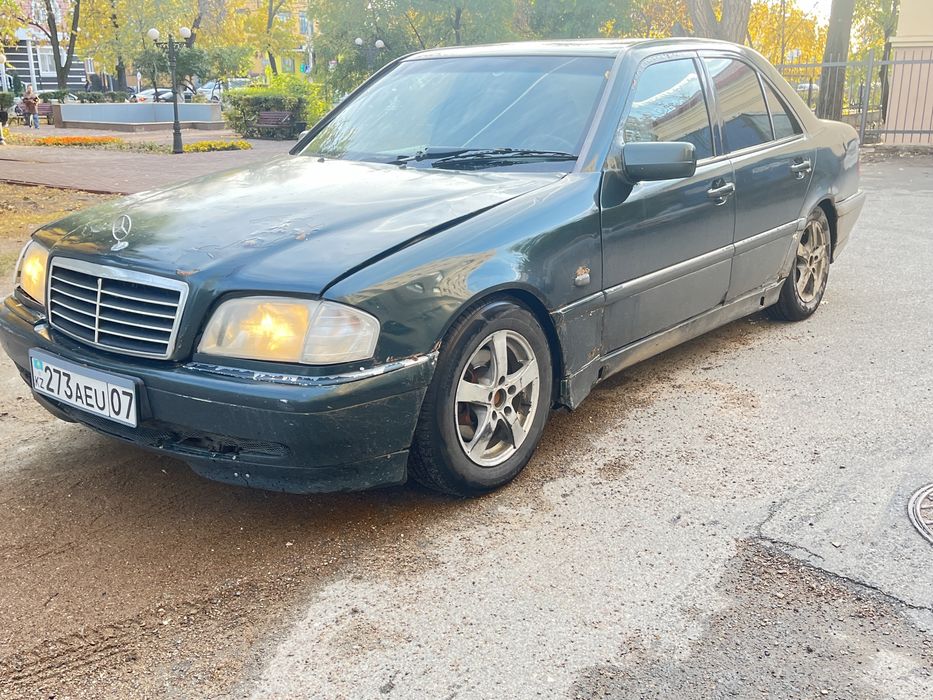 Мерседес с200 w202