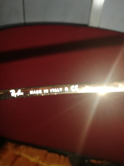 Vand ochelari de soare, model Ray Ban, originali.