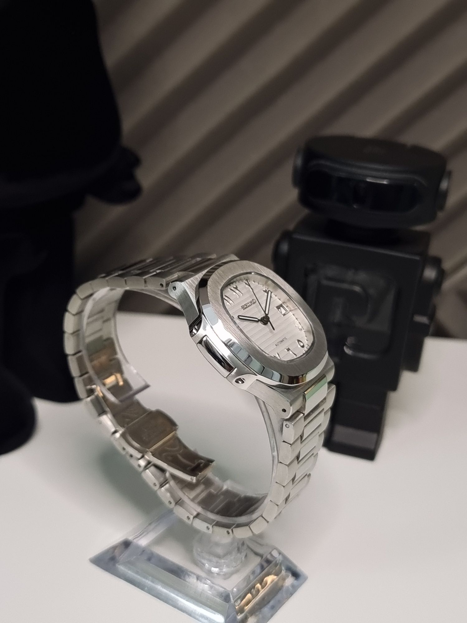 Seiko Mod Nautilus Black and White