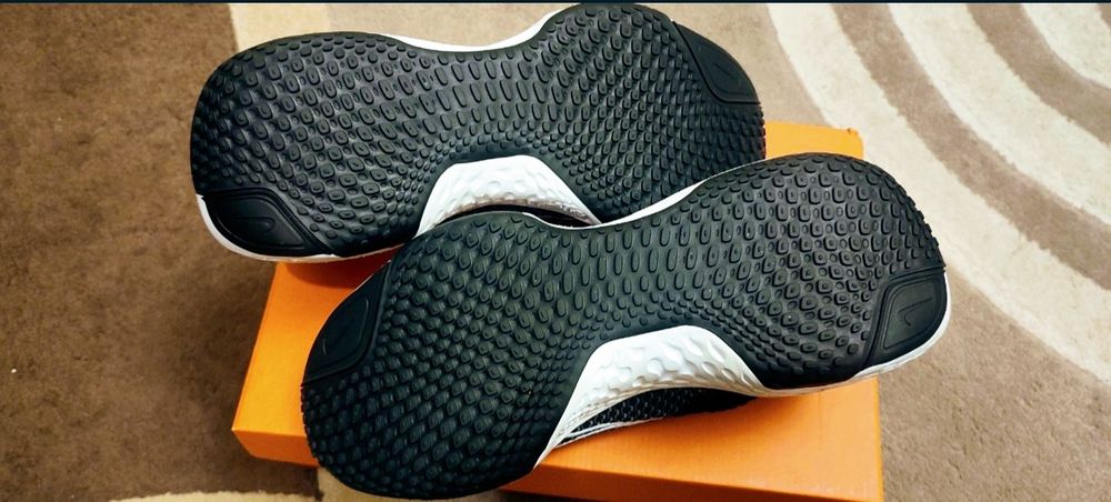 Nike pt alergare Nr44 28cm