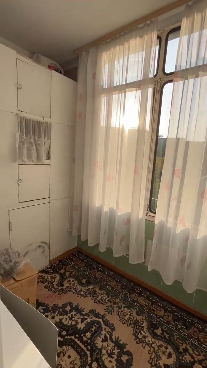 Продается 2-ух комн. кв., Сатпаева 30, 5/5. Цена: 22,5 млн.