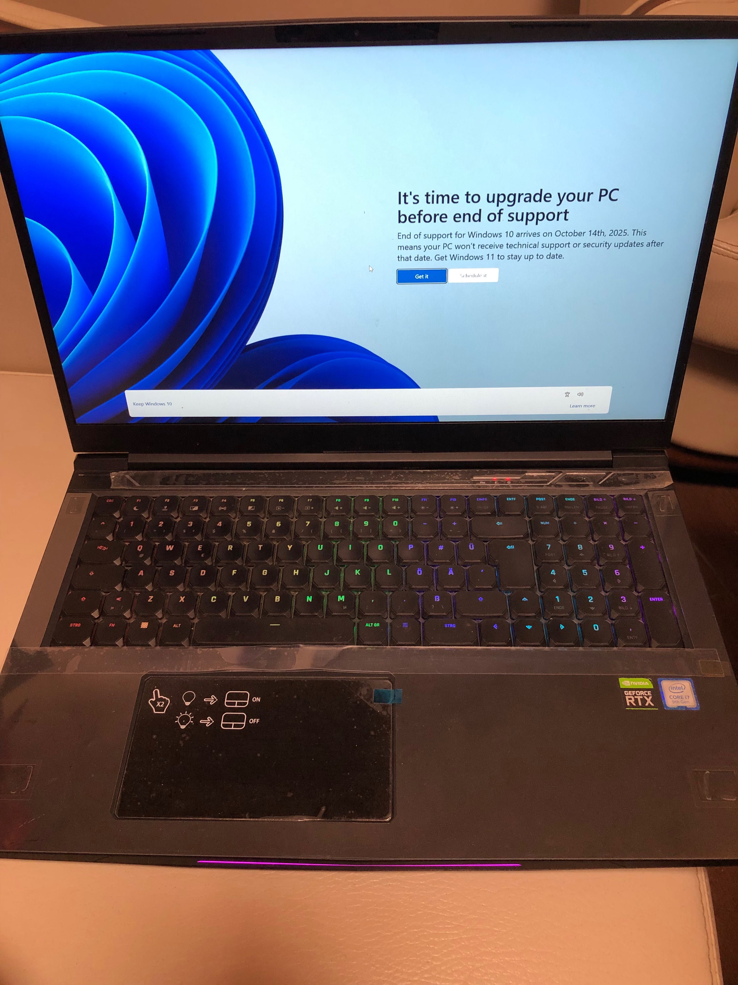 Спешно Gaming’slot’ laptop XMG NEO17” 144Hz
