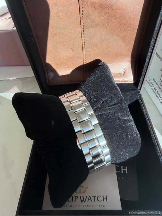 Часовник Philip Watch