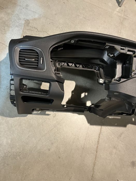 Plansa bord volvo v40