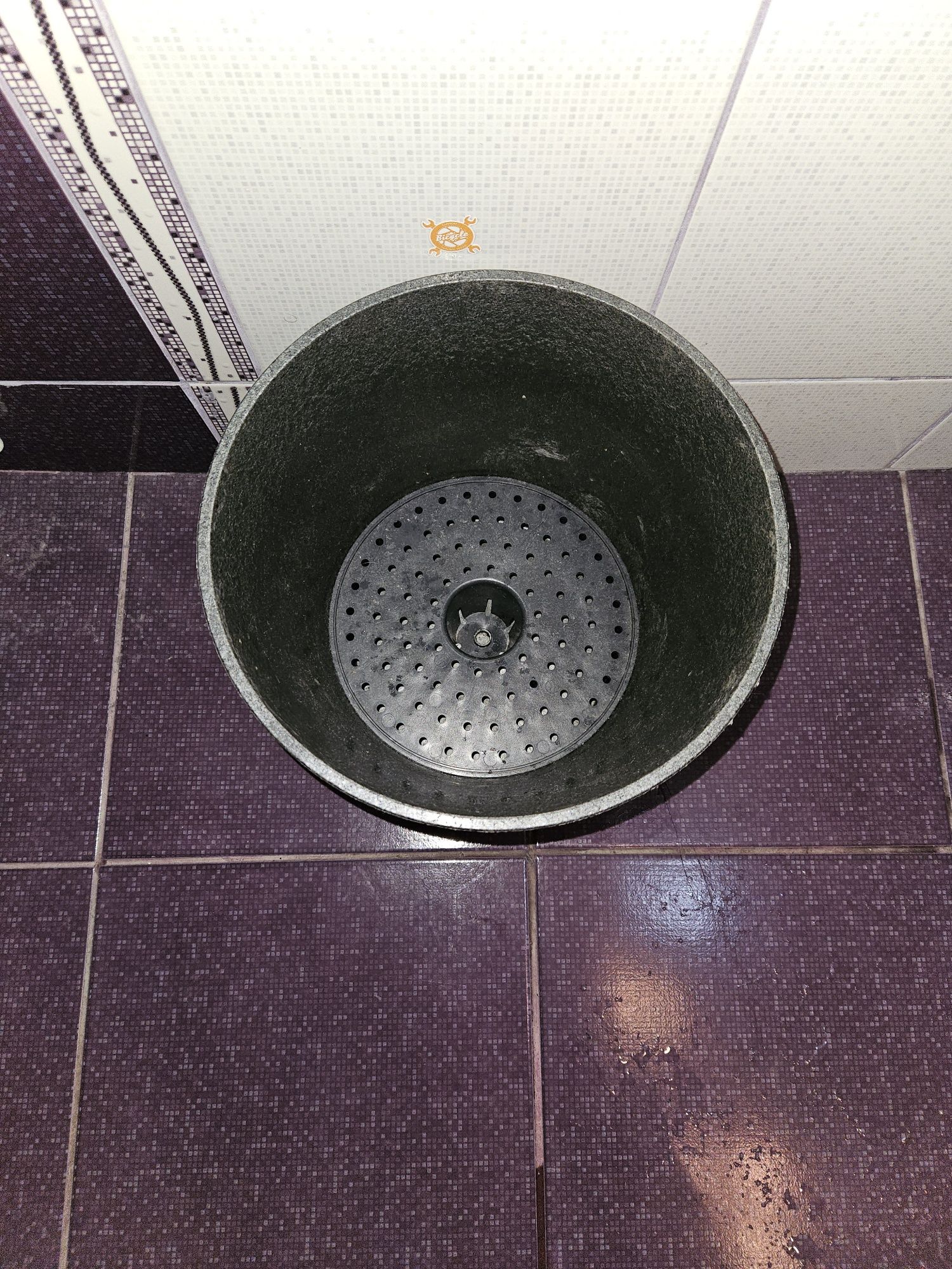 Ghiveci Octavia gri plumb