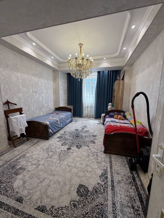 Срочно Продаётся 4-х комнатная квартира в Чиланзаре