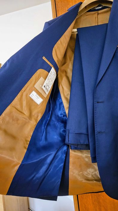 Costum Damat lână 100% impecabil!