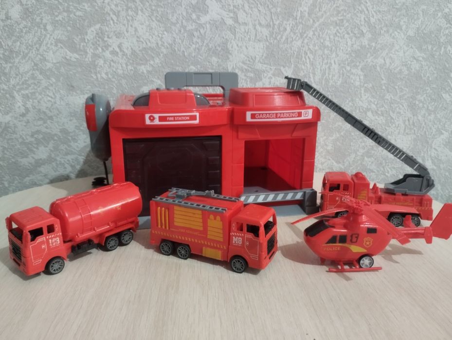 Игрушки Пожарная станция