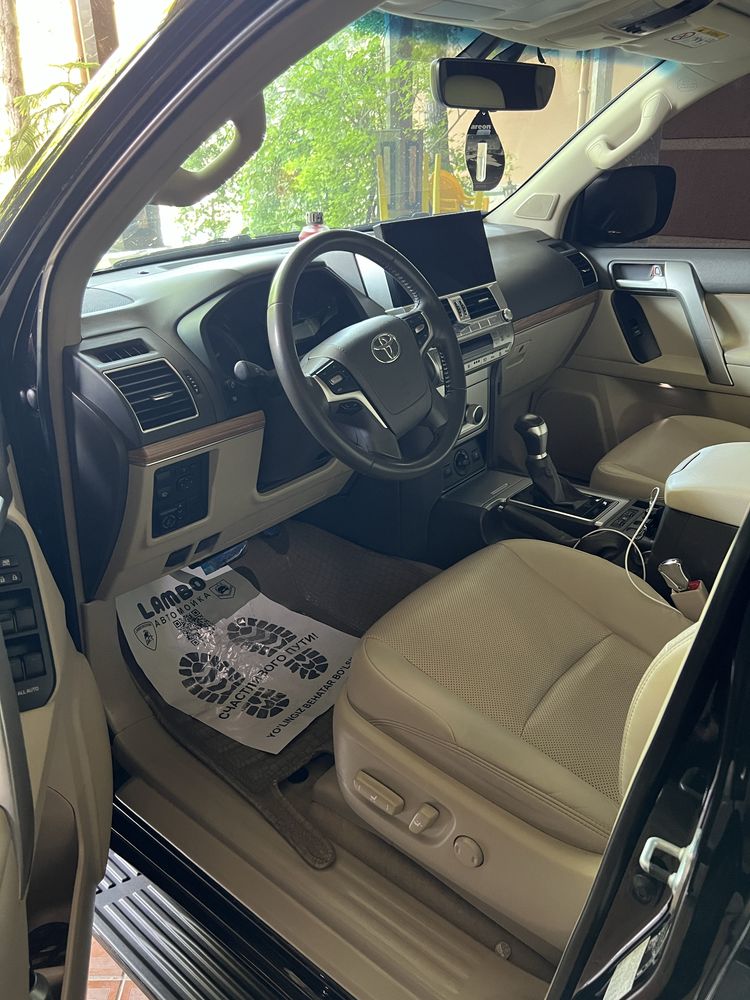 Toyota Land Cruiser Prado 150 70th