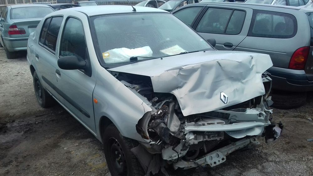 Renault clio symbol 1.4i 75к.с. на части