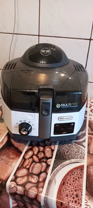 Friteuza cu aer cald DE  LONGHI model FH 1394/1