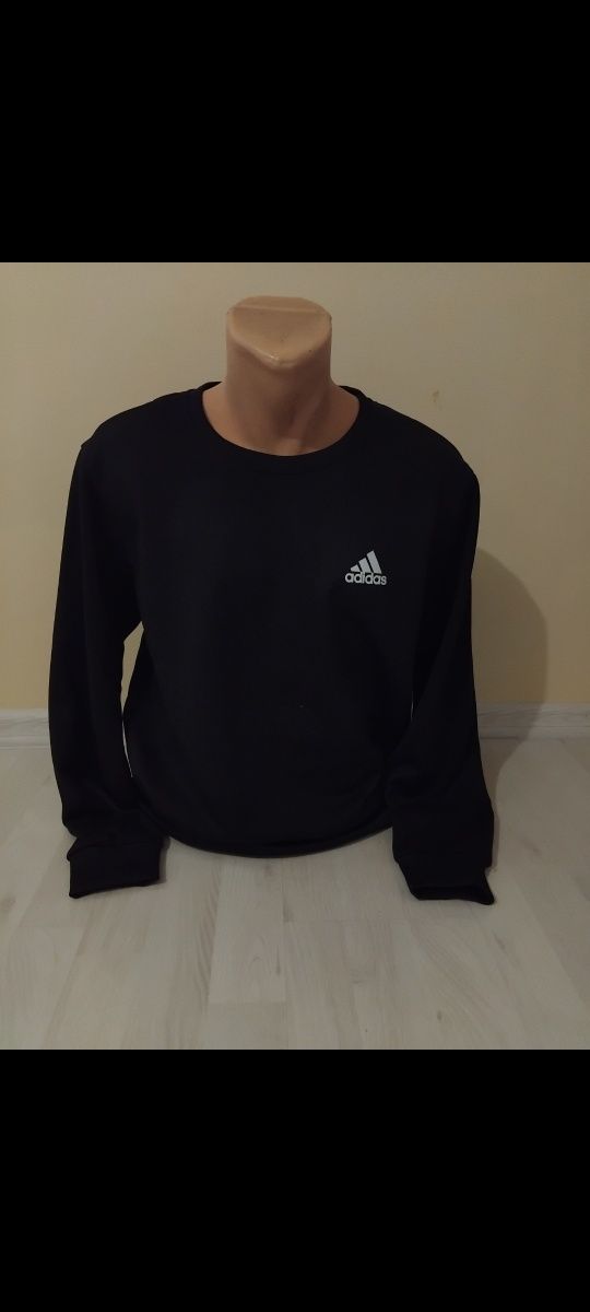 Seturi bărbați Nike Adidas Puma,  setul include 3 piese.