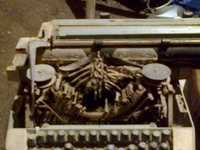 masina de scris clasica