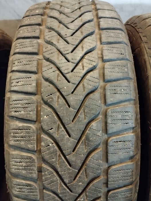 Зимни гуми Lassa Competus 215/60/17