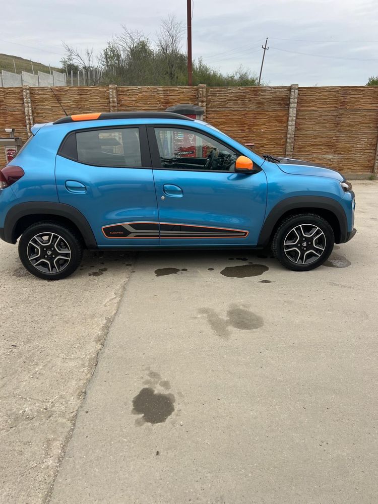 Dacia spring an 2022 autoturism electric 100% automata