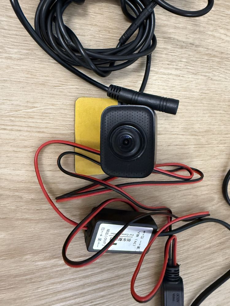 Camera auto/camioane marsarier wireless Auto-Vox W7