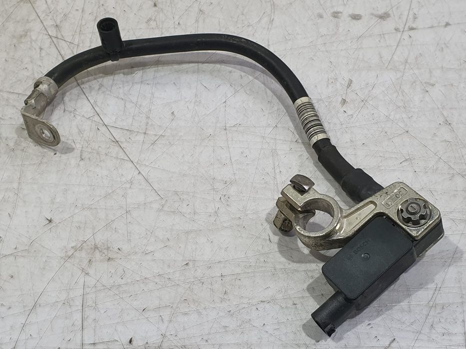 Borna baterie Ford Fiesta 7 (2017 - 2020) (1318) B7JA