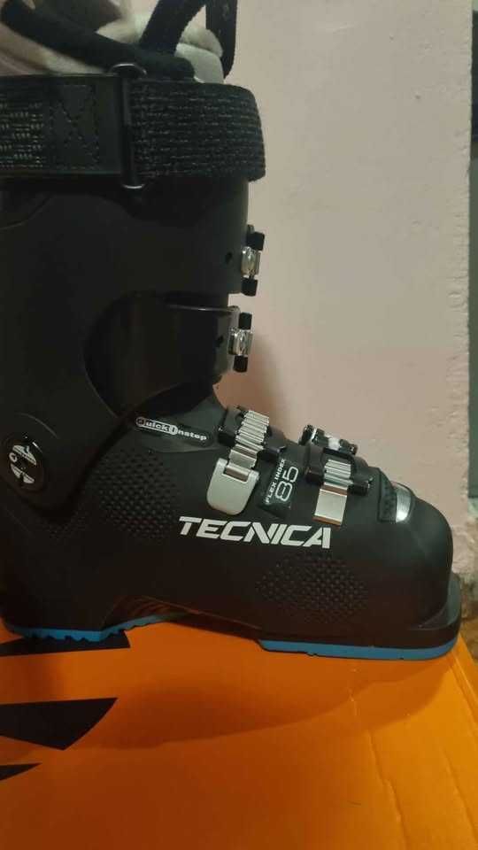 Чисто нови ски обувки Tecnica Mach1 MV 85 W (225)