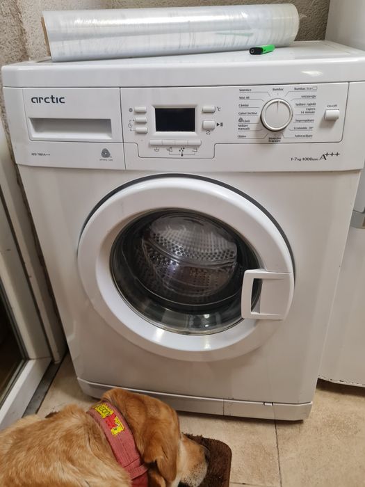 Masina de spălat rufe Arctic