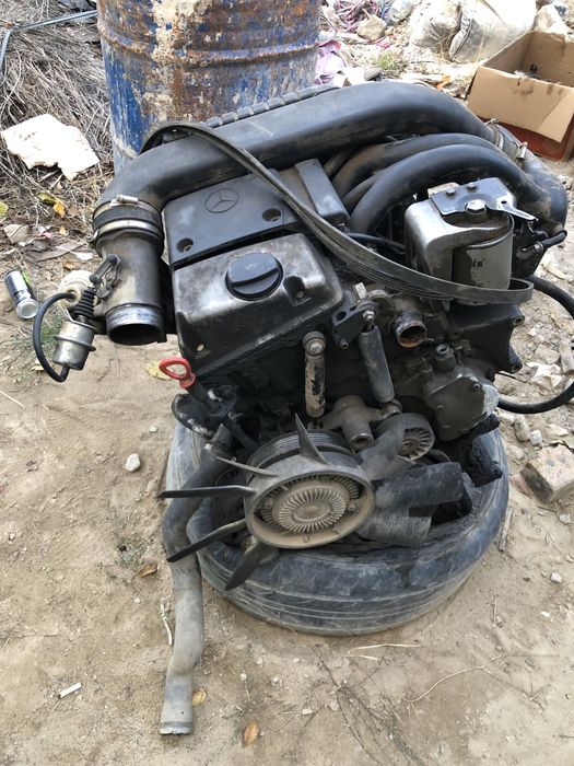 Запчасть мерс 210