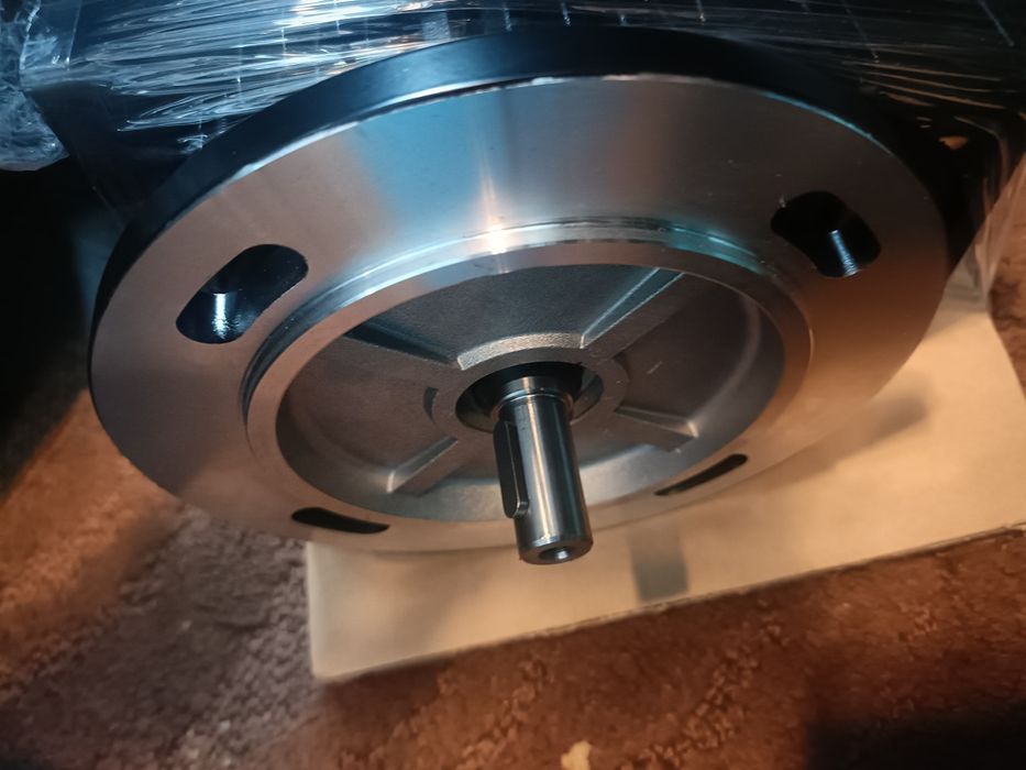 Motor electric 230/400V (fabricat în Italia)