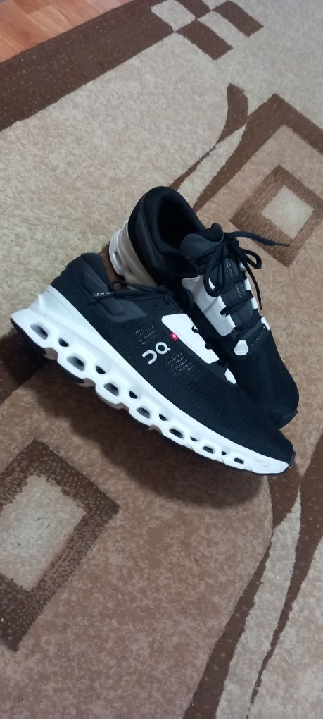 Adidasi On Cloud