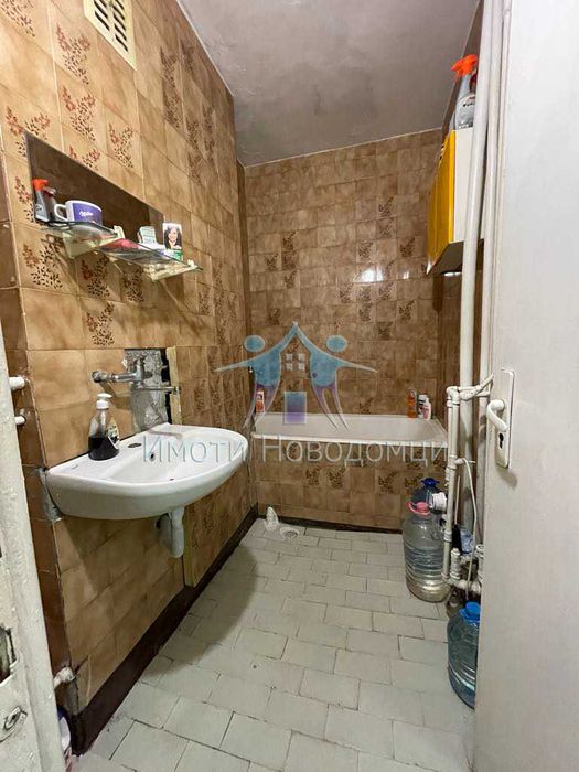 Продава се Тристаен апартамент в Шумен, Пазара - 80 кв.м за 1180 €/кв.м - Снимка #6