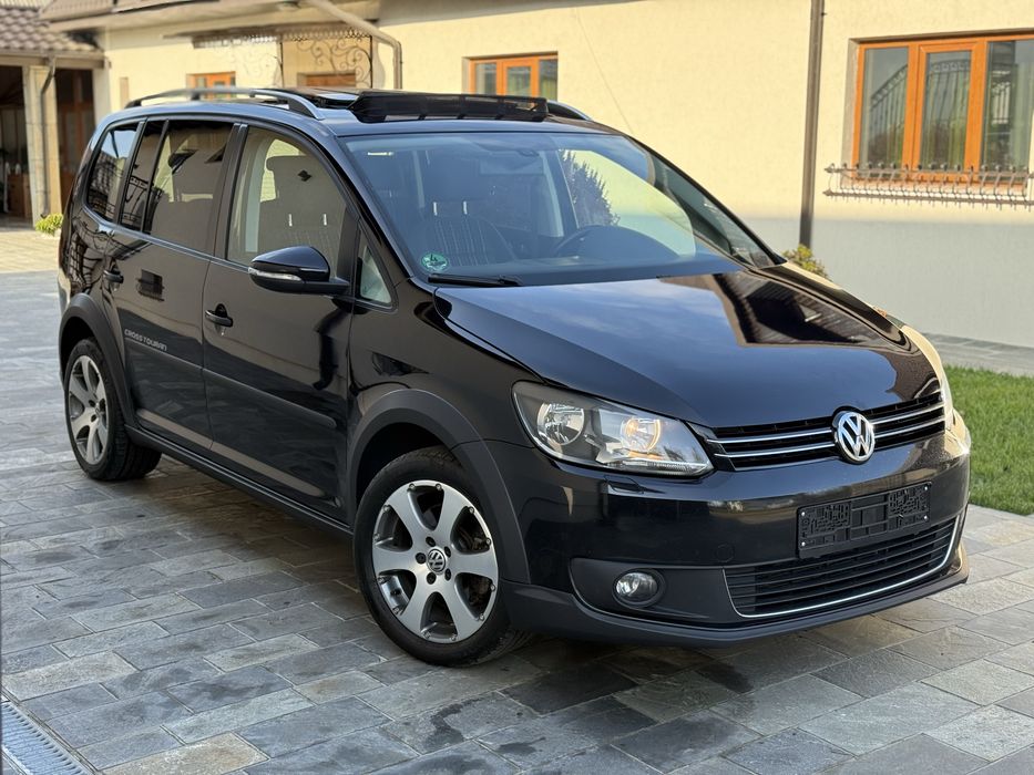 Vw Touran Cross 2013 2.0 170CP DSG PANORAMIC Volanta NOUA Import DE