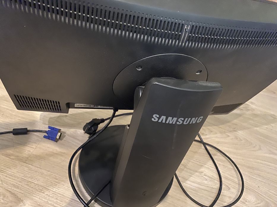 Монитор Samsung като нов