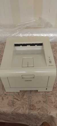 Лазерный принтер Samsung ML-2251N
