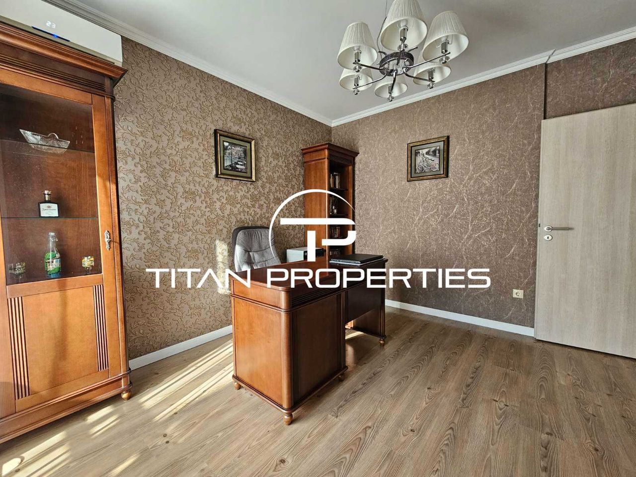 Продава се Тристаен апартамент в к.к. Златни пясъци - 119 кв.м за 1664 €/кв.м - Снимка #8