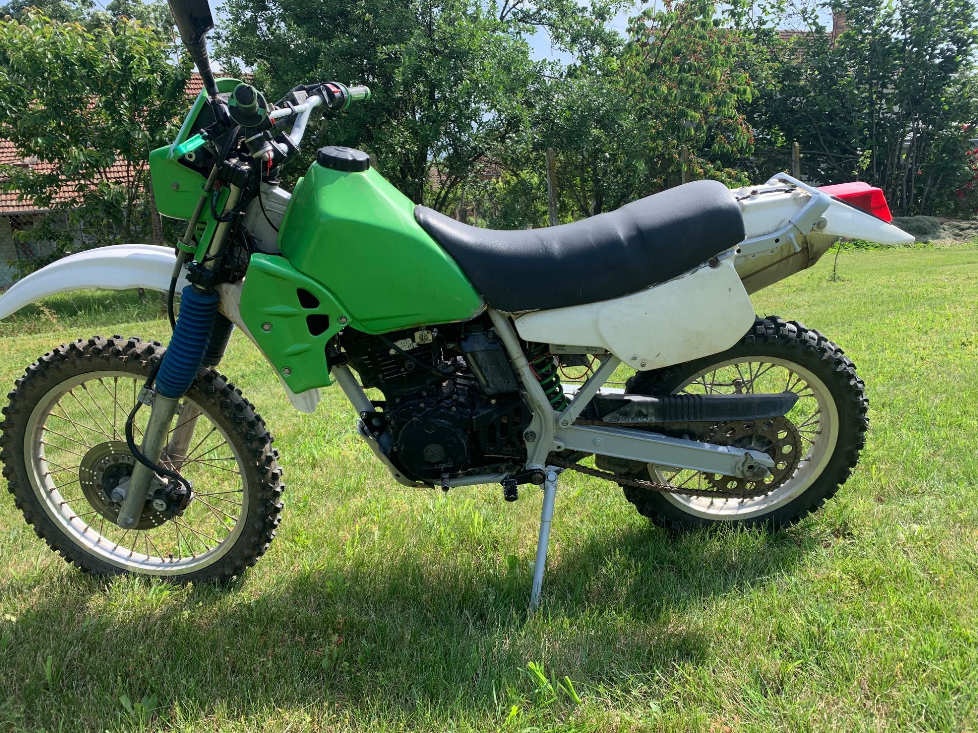 Продавам Kawasaki klr250