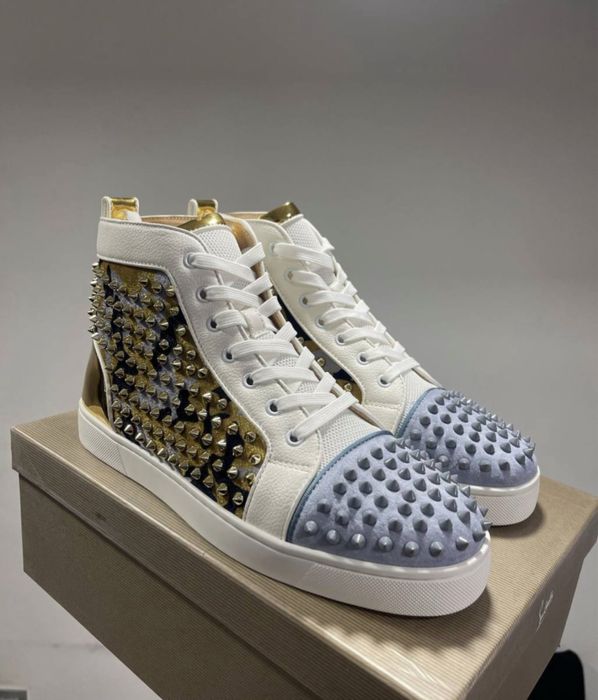 Christian Louboutin diferite variatii