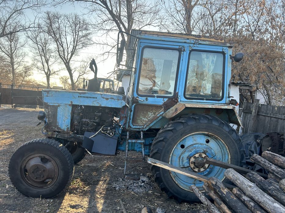 Продам трактор мтз