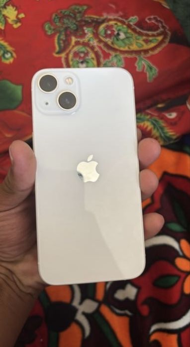 iPhone13 б-у  зарядка