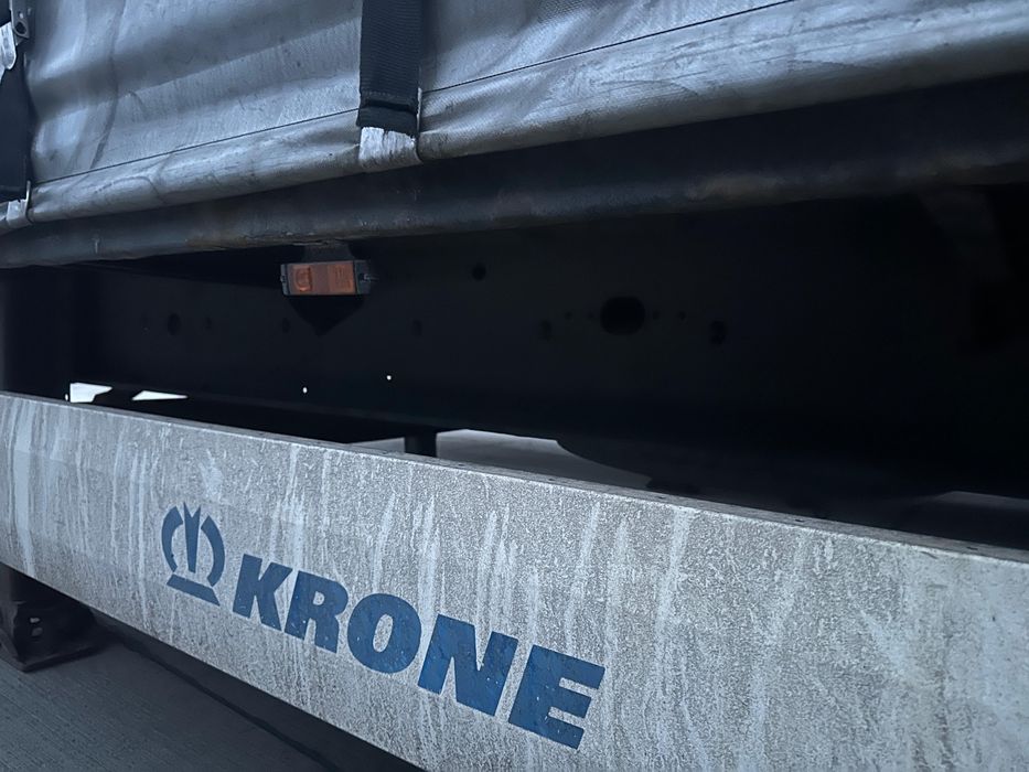 Vand remorca Krone mega