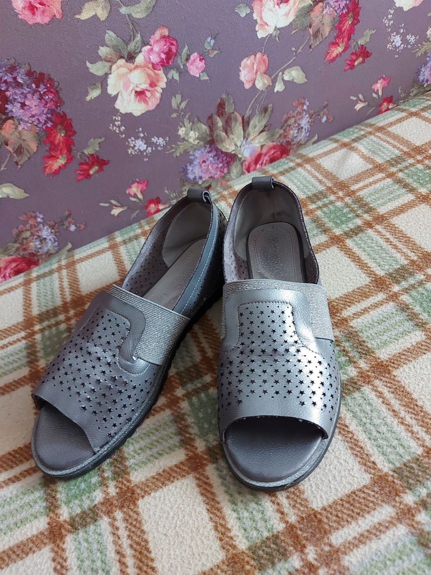 Туфли кожаные фирмы Гномик. 35 размер