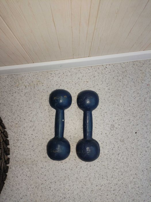 Гантели продается срочно