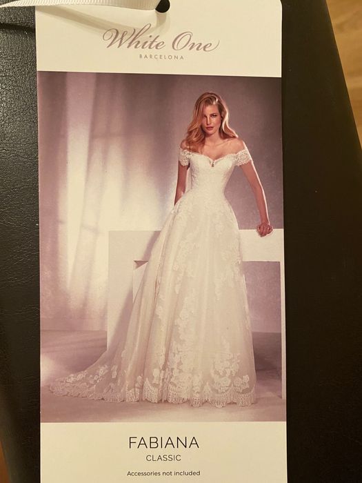 Rochie de mireasa White One by Pronovias