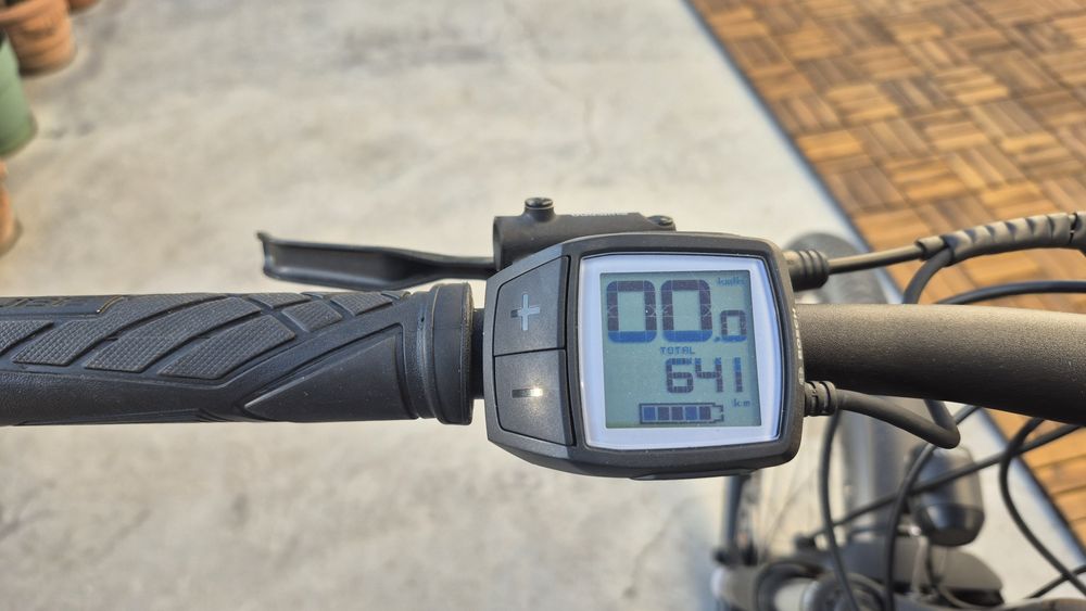 Bicicleta electrica Cube