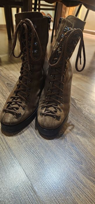 Велурени боти Furla