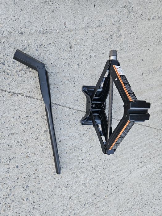 Cric, cui remorcare, suport cric, Opel Astra, Corsa