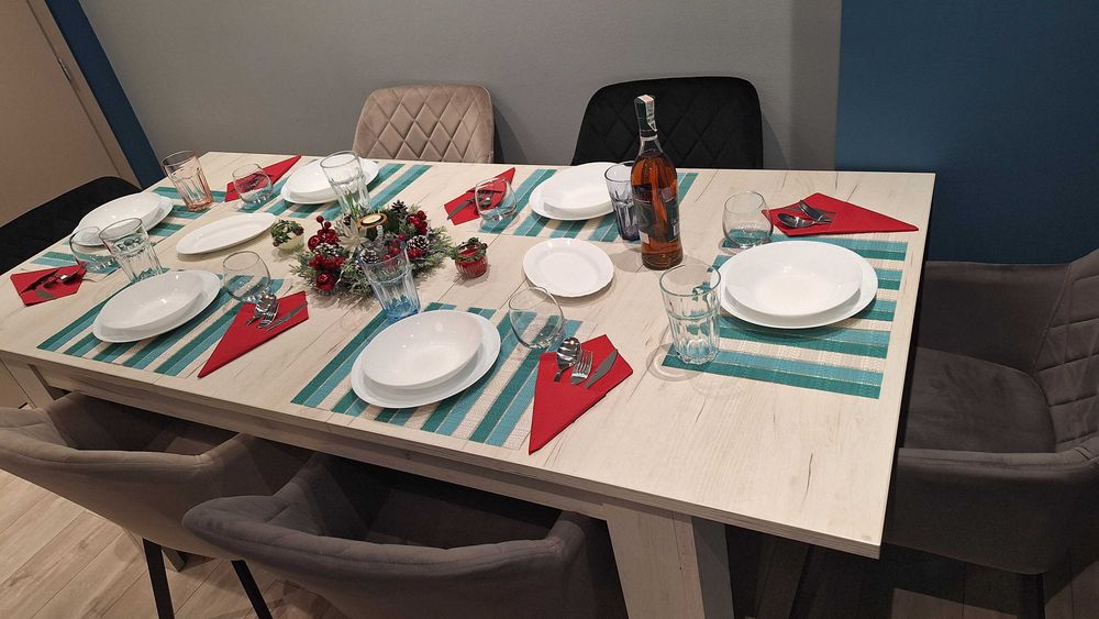 Разтегателна трапезна маса - 160-200см