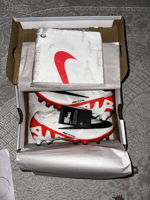Продаю бутсы Nike Vapor 15
